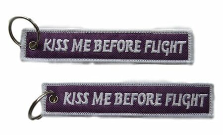 Brelok RBF Zawieszka- KISS ME BEFORE FLIGHT (1)